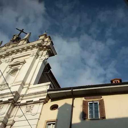 Art Gallery Apartment Bergamo