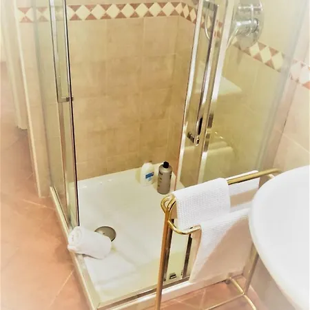 Art Gallery Apartment Bergamo